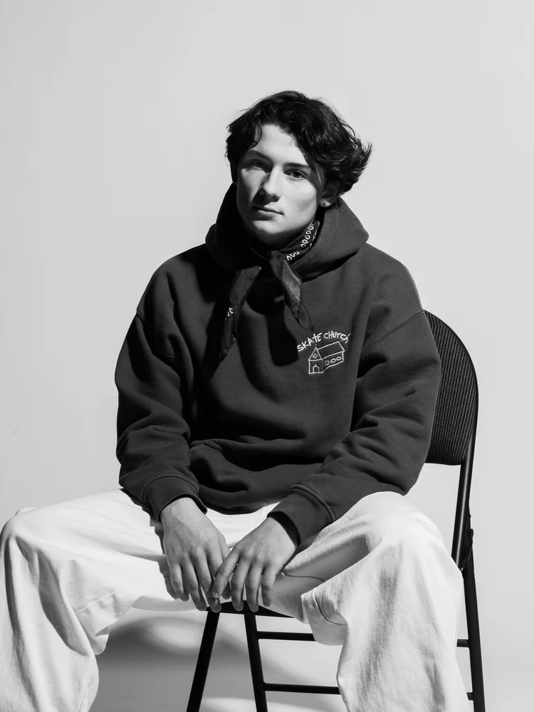 Black and white portrait from Phaël M’Boutchou’s portfolio, frame 5