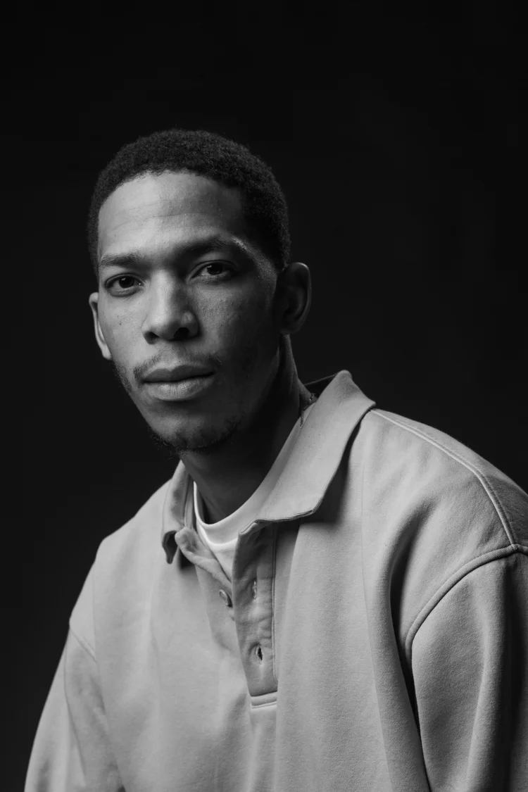 Black and white portrait from Phaël M’Boutchou’s portfolio, frame 13